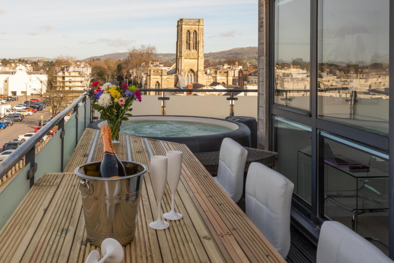 Central Penthouse With Hot Tub & Views 22 Cheltenham Exterior photo